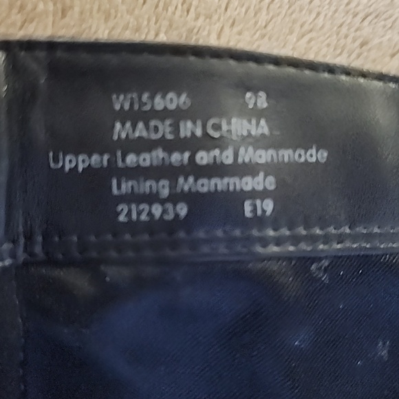 NWT.Cole Haan Women\'s Rockland Boots 👢 black leather size 9 B